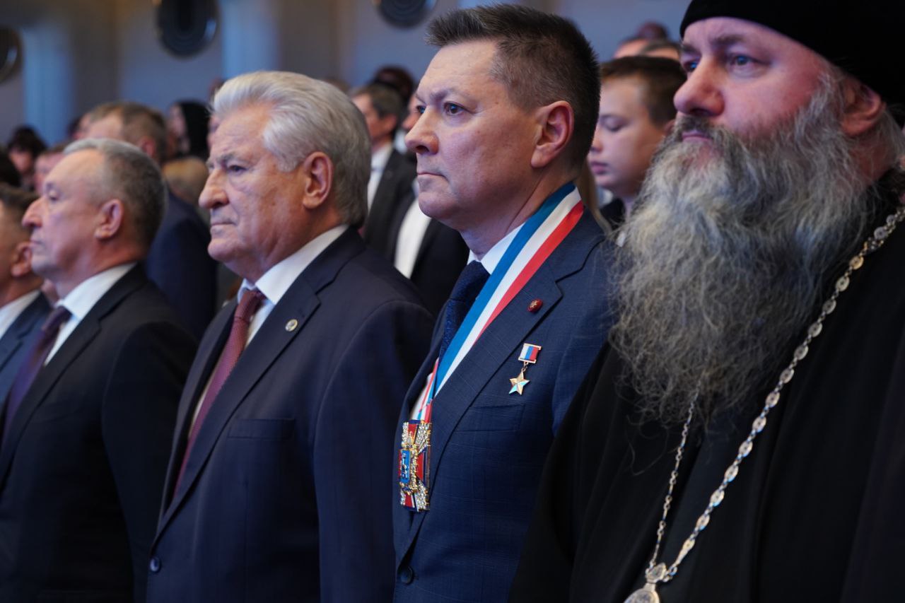 Герои в космосе и на Земле: самарцам вручили государственные награды 