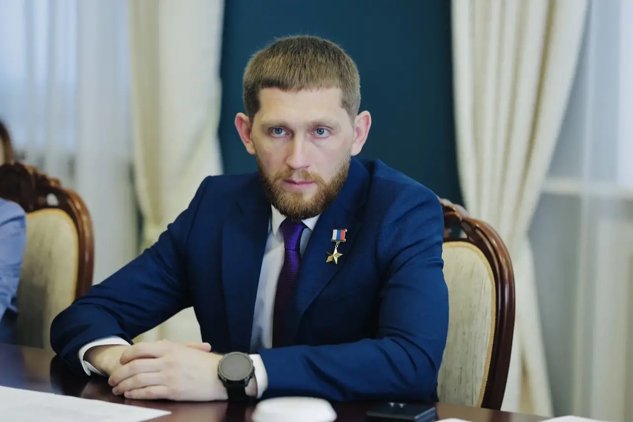 Вячеслав Федорищев отметил значимость инициатив молодежного правительства региона