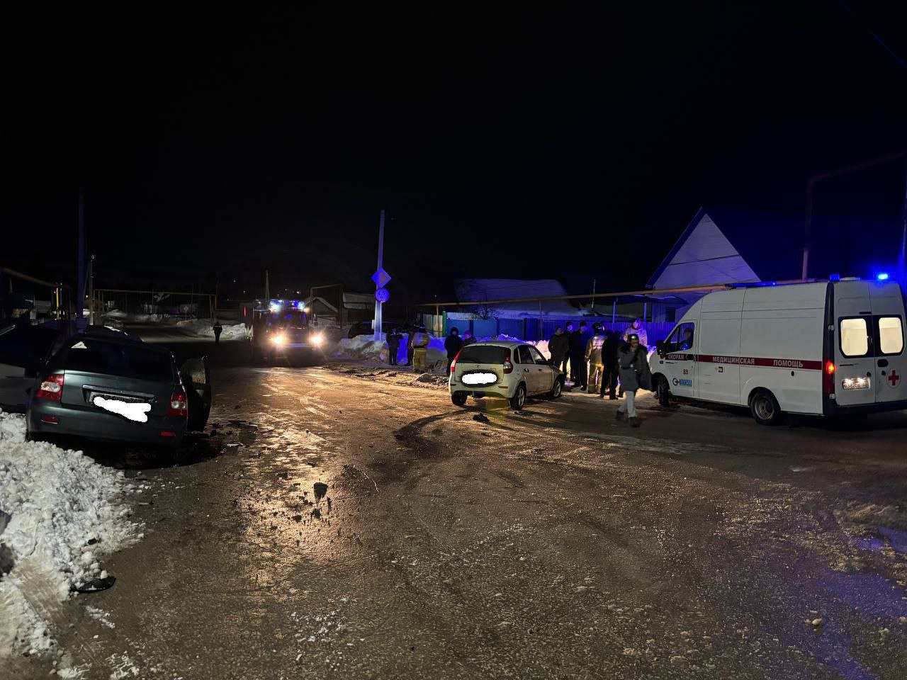 В Самарской области пострадавшие в аварии с двумя легковушками попали в больницу