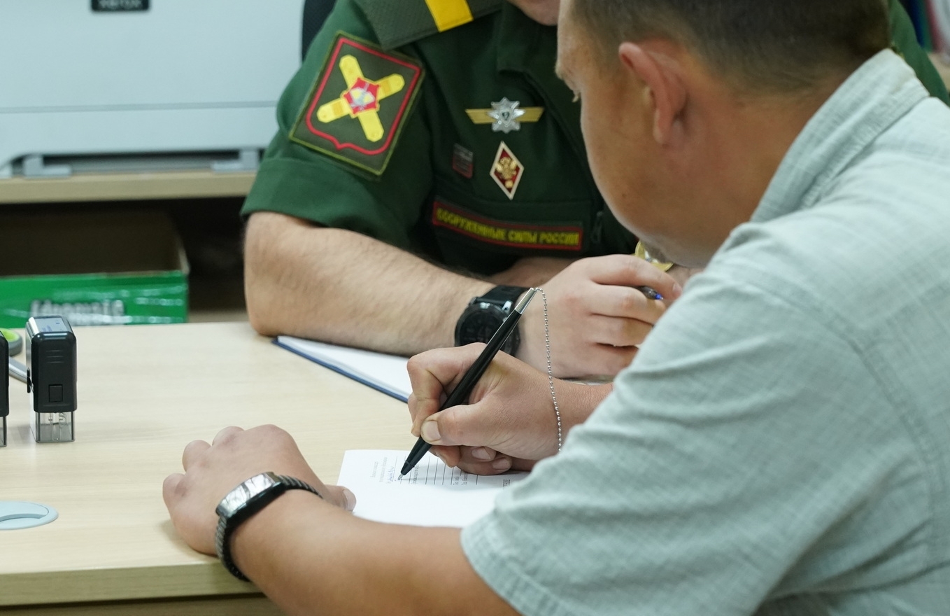 Поезд едет на запад: самарские добровольцы отправились в зону СВО