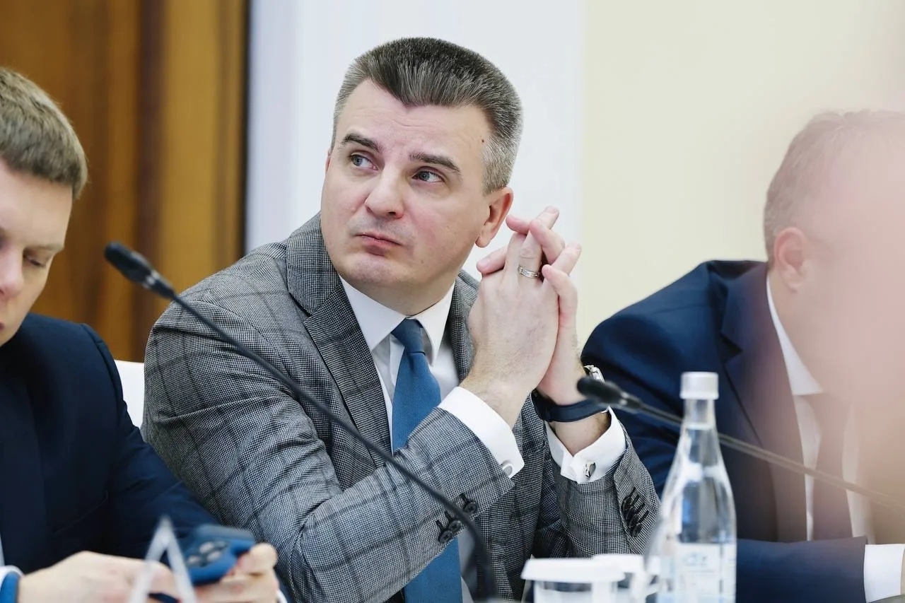 Кадры решают: Вячеслав Федорищев назначил Вячеслава Романова ответственным за подготовку специалистов