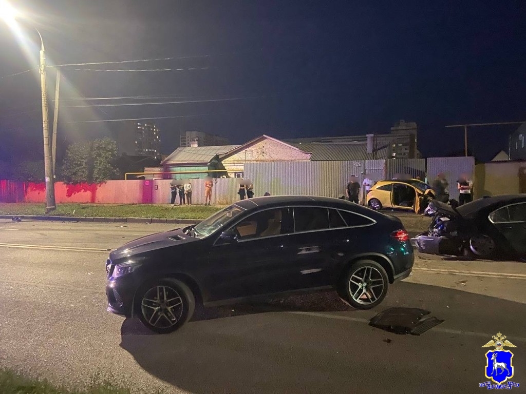Ехал по встречке: в Самаре в ДТП пострадали две девушки