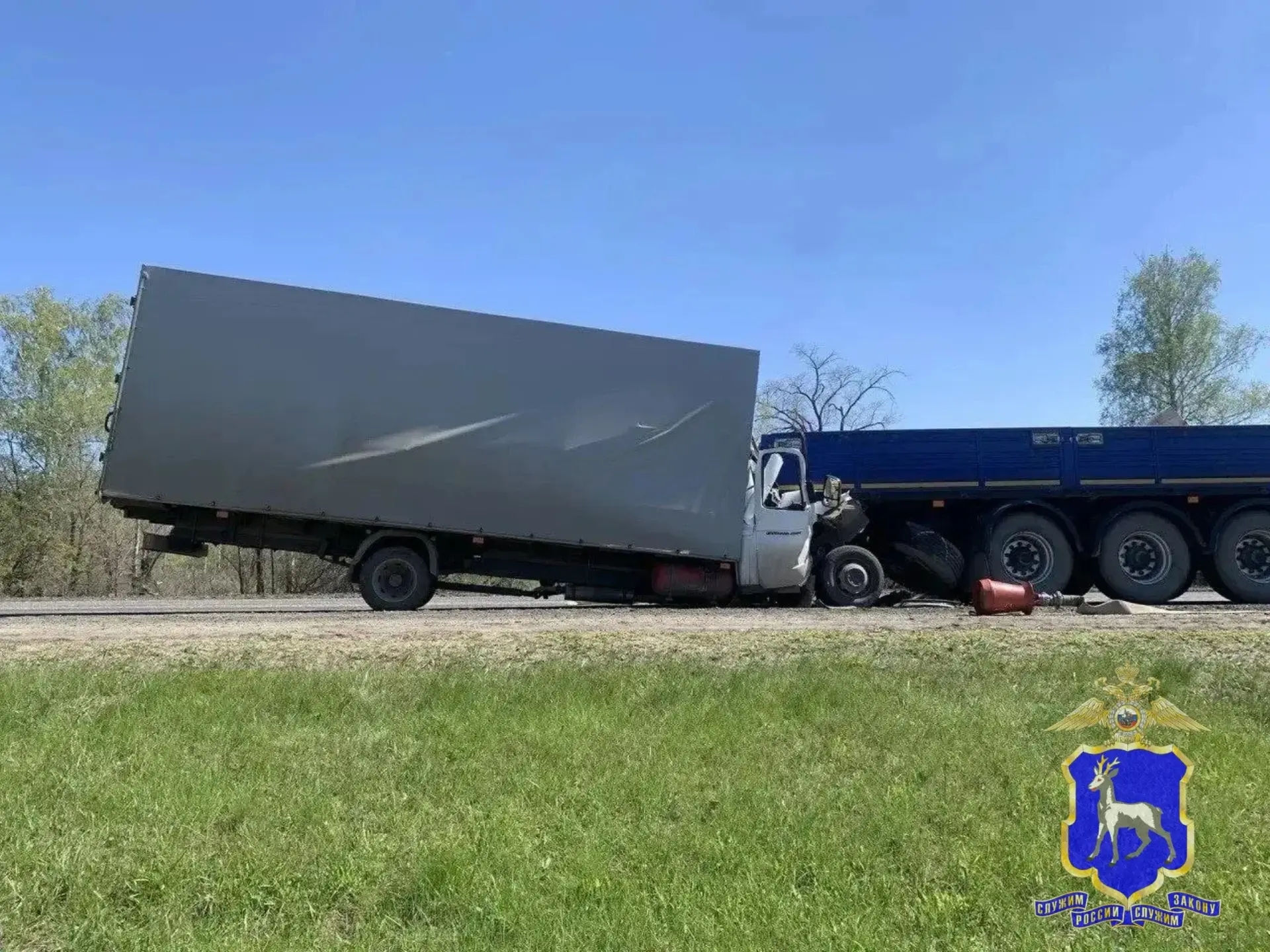 В Елховском районе 4 мая погиб водитель "Газели", въехавшей в полуприцеп