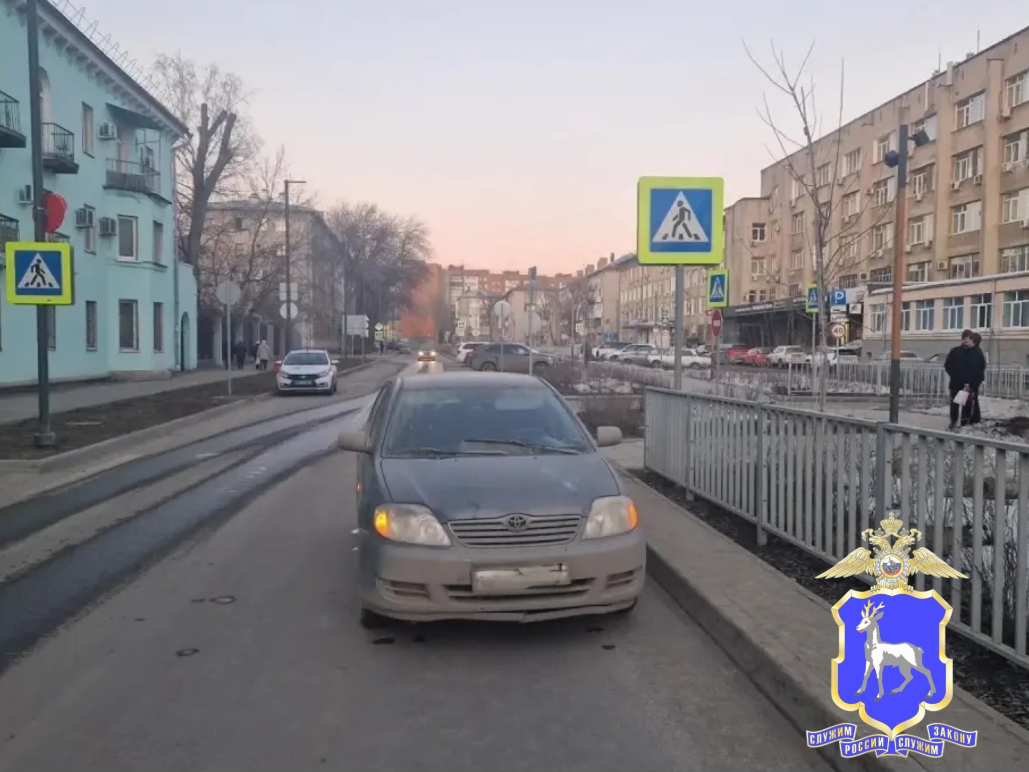 В Самаре юноша на внедорожнике протаранил иномарку с малышом