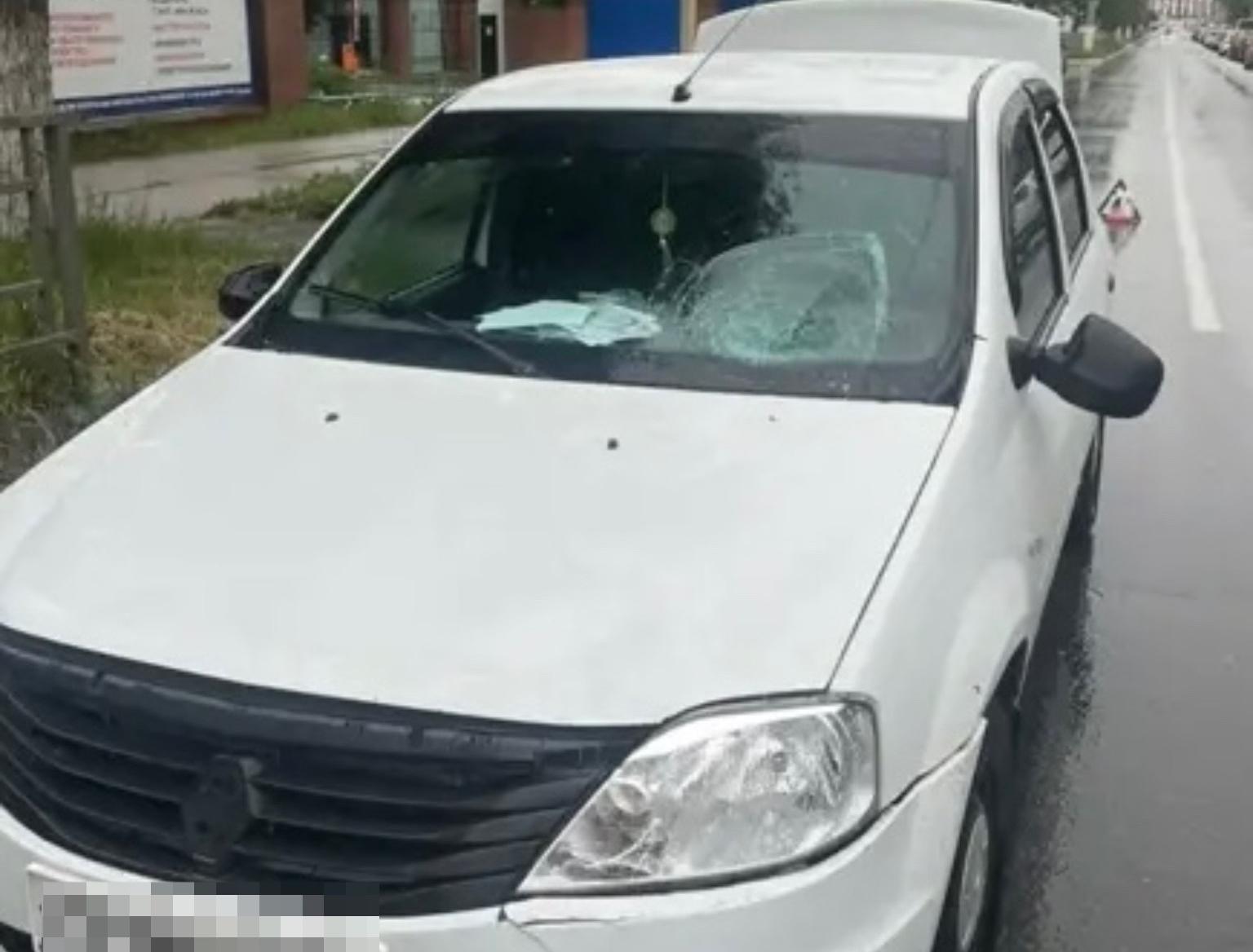 В Тольятти мужчина на ВАЗе врезался в Haval