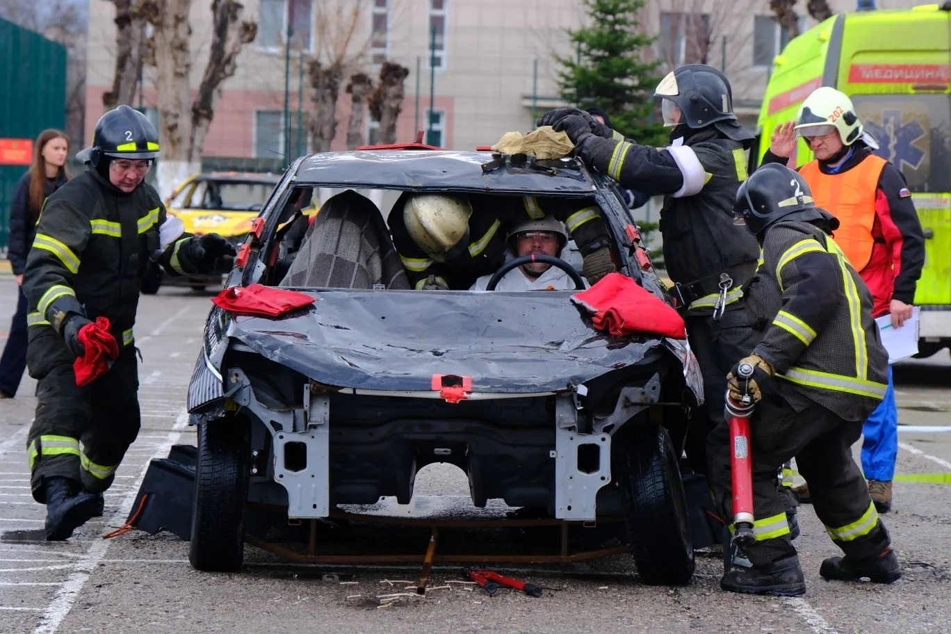 В Самаре выбрали лучших спасателей Поволжья