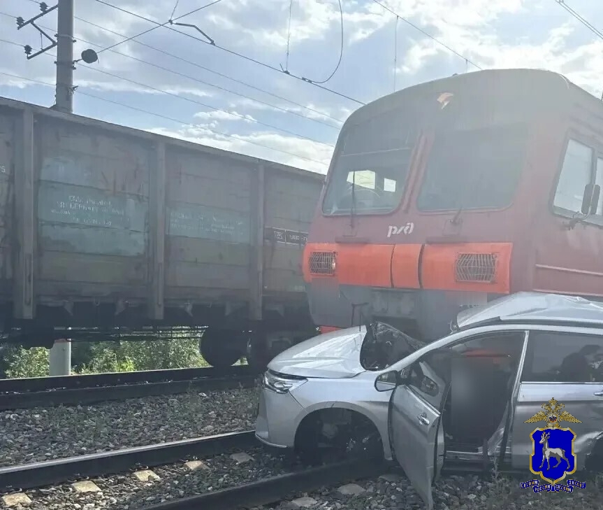 Ехал на "красный": подробности смертельного ДТП с Haval и электричкой у Сызрани