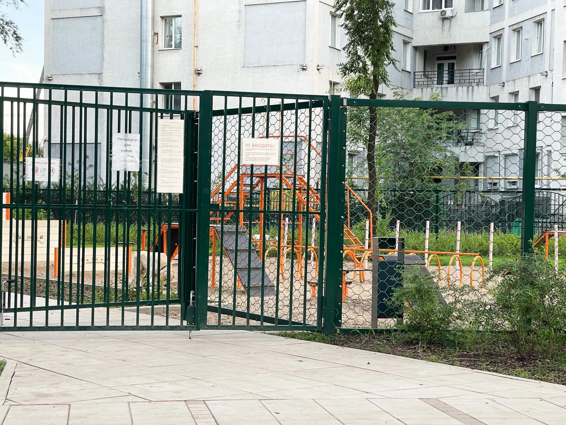 В самарском парке Щорса обновляют входную группу: фото