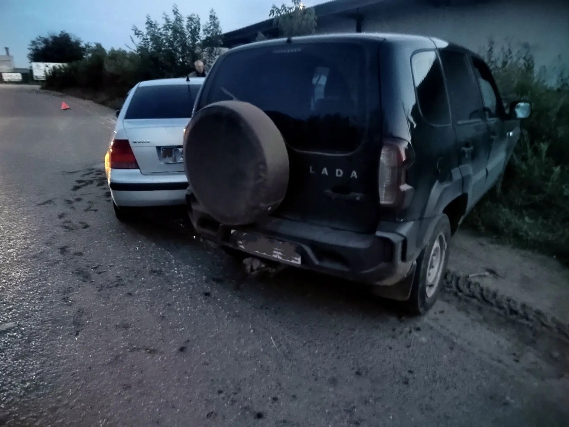 Под Самарой столкнулись Volkswagen Bora и Chevrolet Nivа