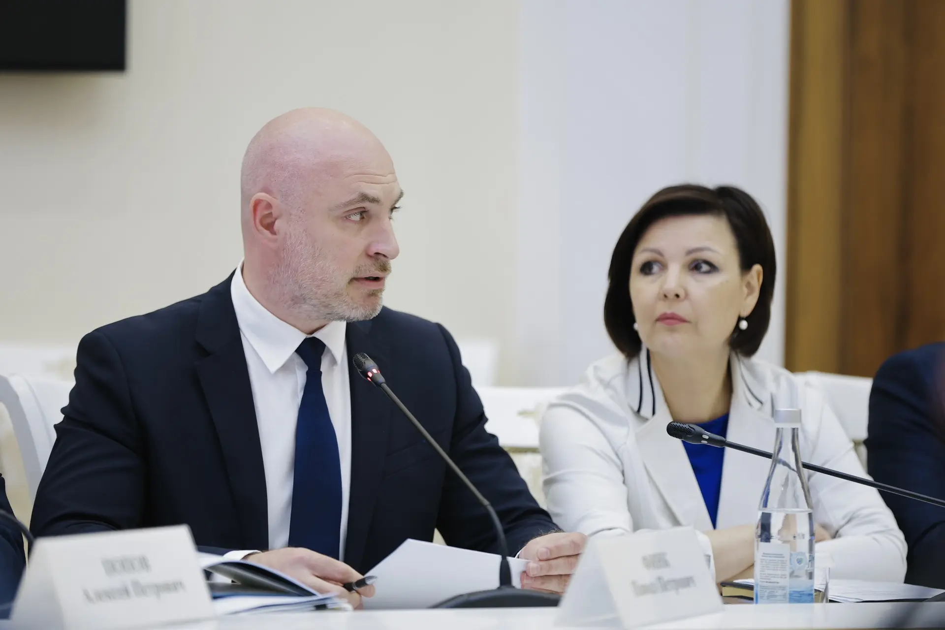 На оперативном совещании под председательством Вячеслава Федорищева подвели итоги работы делегации региона на ПМЭФ-2026