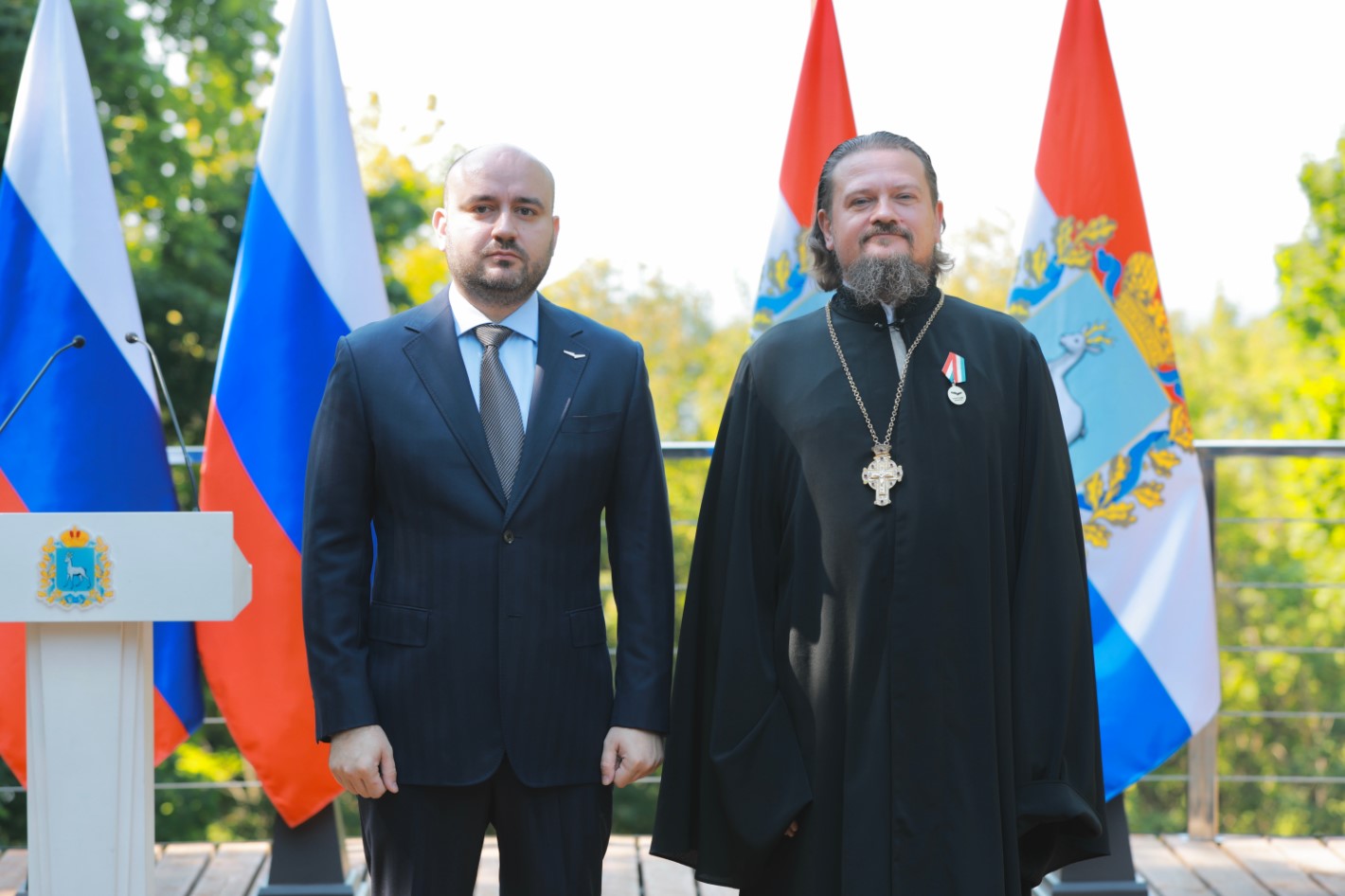 Вячеслав Федорищев впервые вручил знак "За вклад в развитие Самарской области" выдающимся жителям