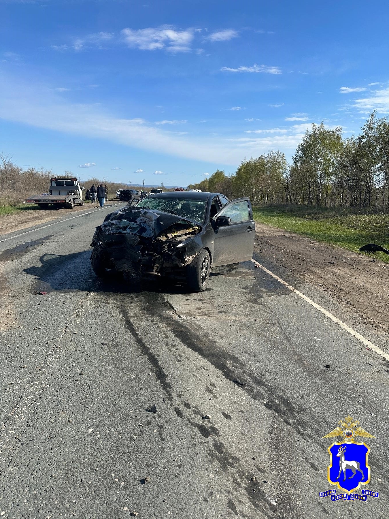 Под Новокуйбышевском "Калину" разорвало пополам после массового ДТП