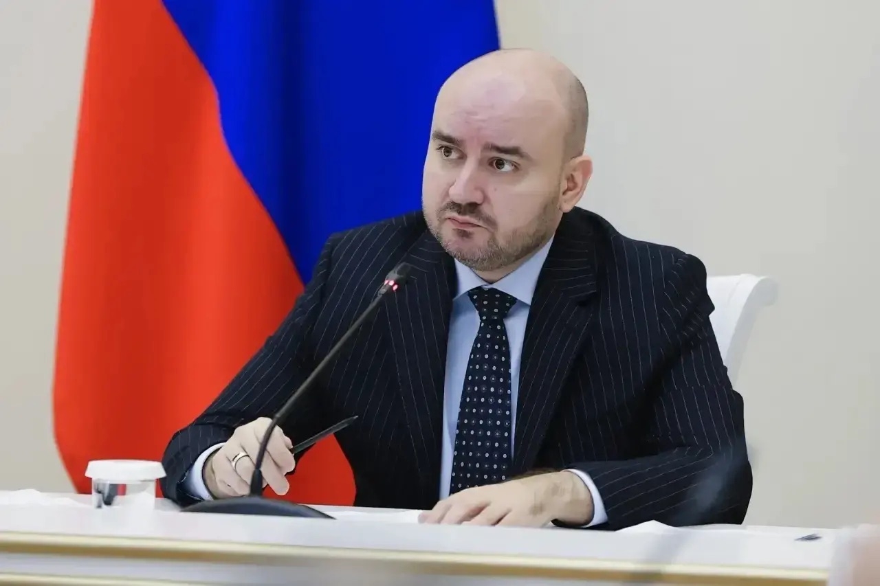 Вячеслав Федорищев дал поручение ГЖИ провести проверки качества уборки дворов и очистки крыш от наледей