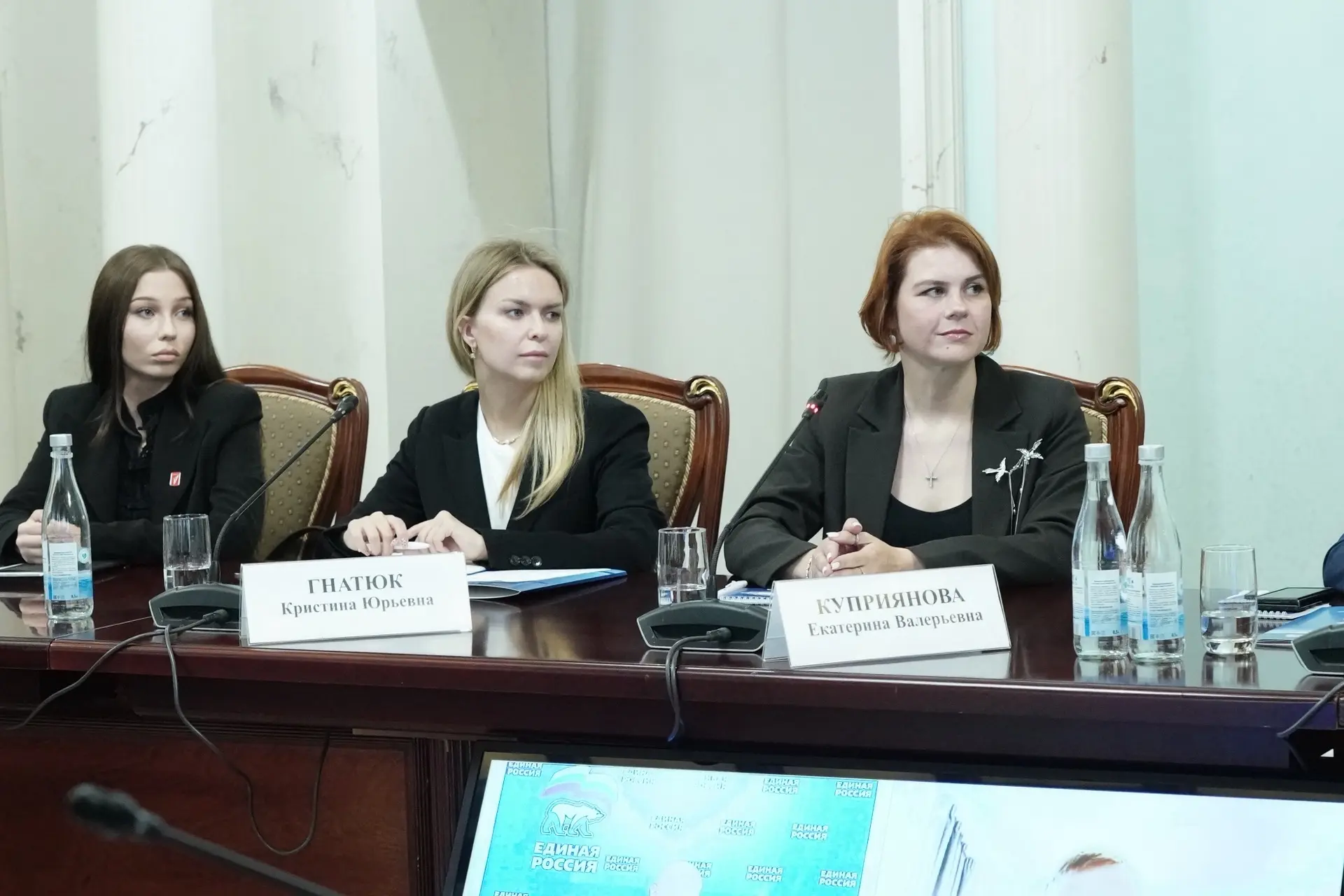 Вячеслав Федорищев провел расширенное заседание Президиума регионального политсовета партии "Единая Россия"