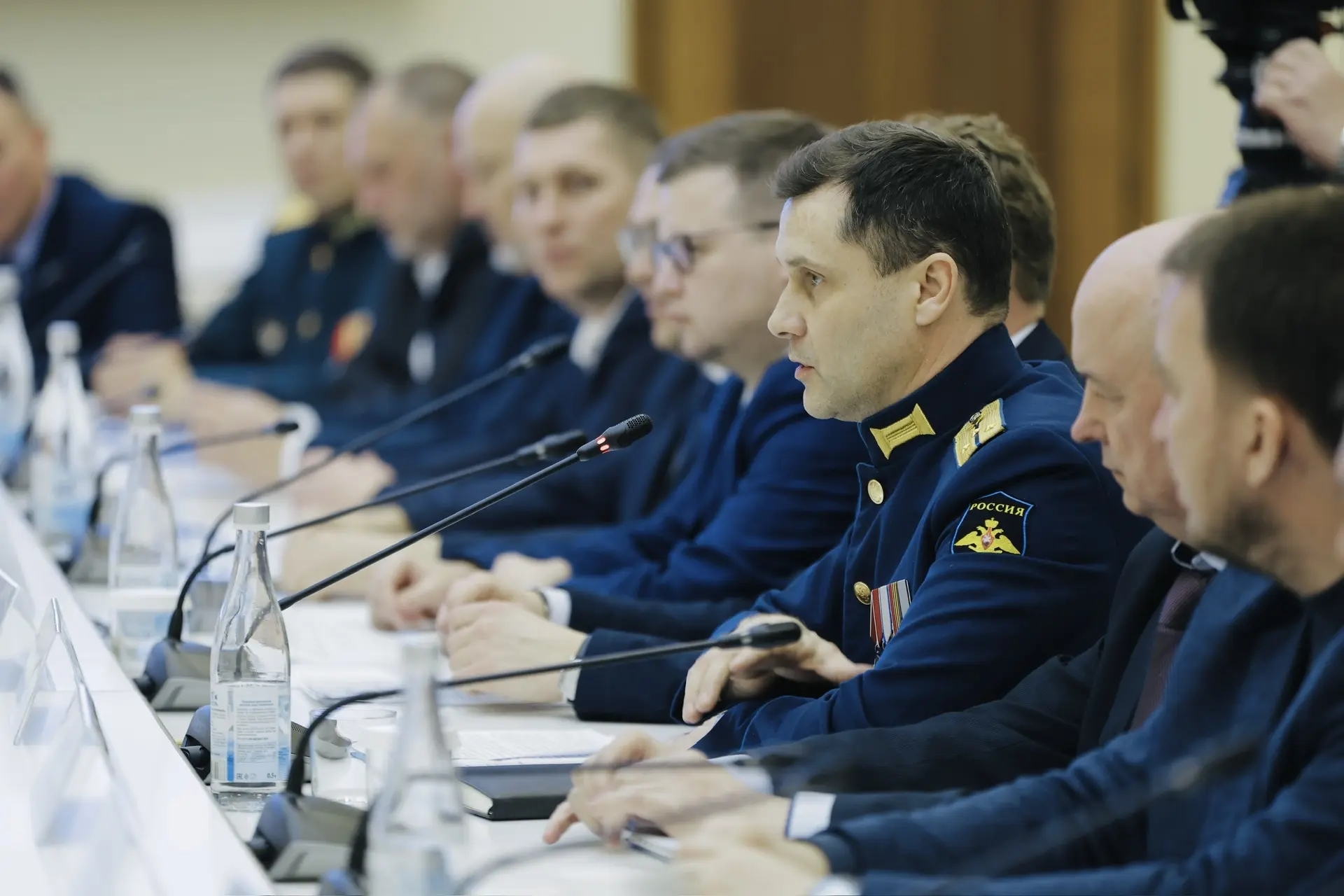 В Самаре на встрече с губернатором участники второго потока "Школы героев" представили свои предложения по дополнению обучения