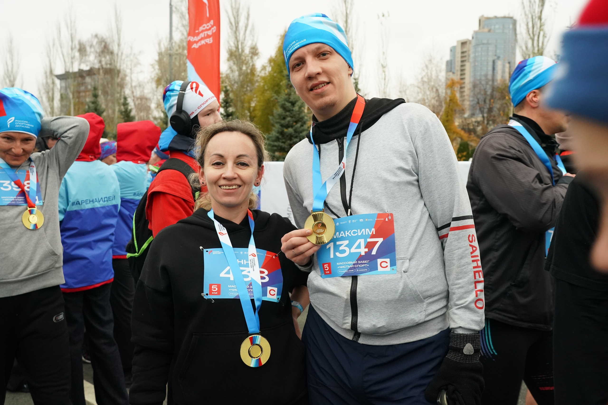 На легких ногах: спортивный форум в Самаре открыли забегом