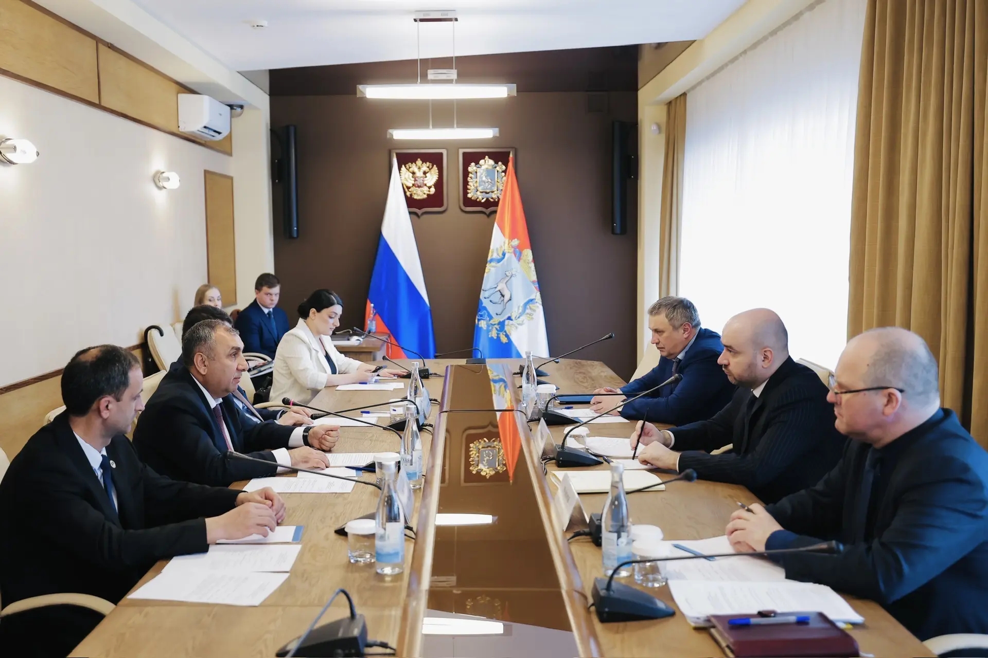 Губернатор Самарской области провел рабочую встречу с главой Спитакской общины Республики Армения 