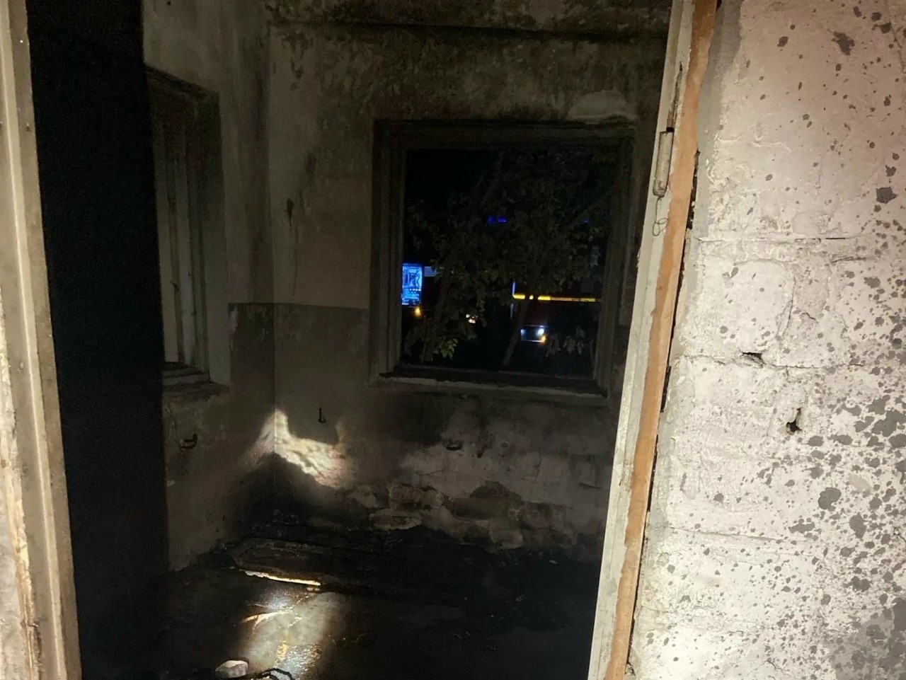В Кошкинском районе за один вечер тушили две хозпостройки