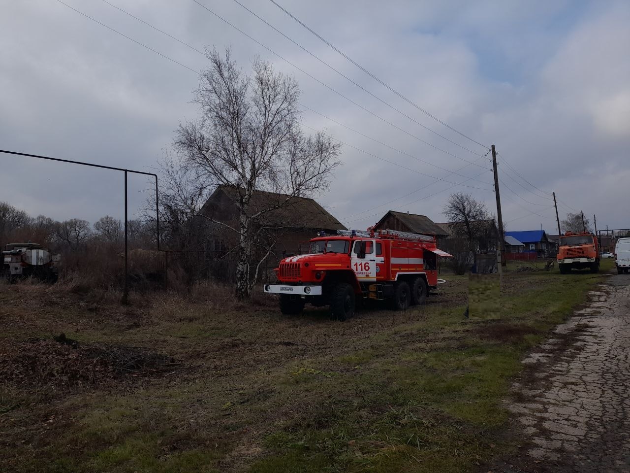 В Алексеевском районе Самарской области загорелся дом