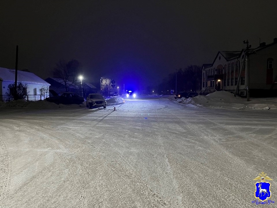 В Самаре мужчина на "Гранте" наехал на санки с 2-летней девочкой