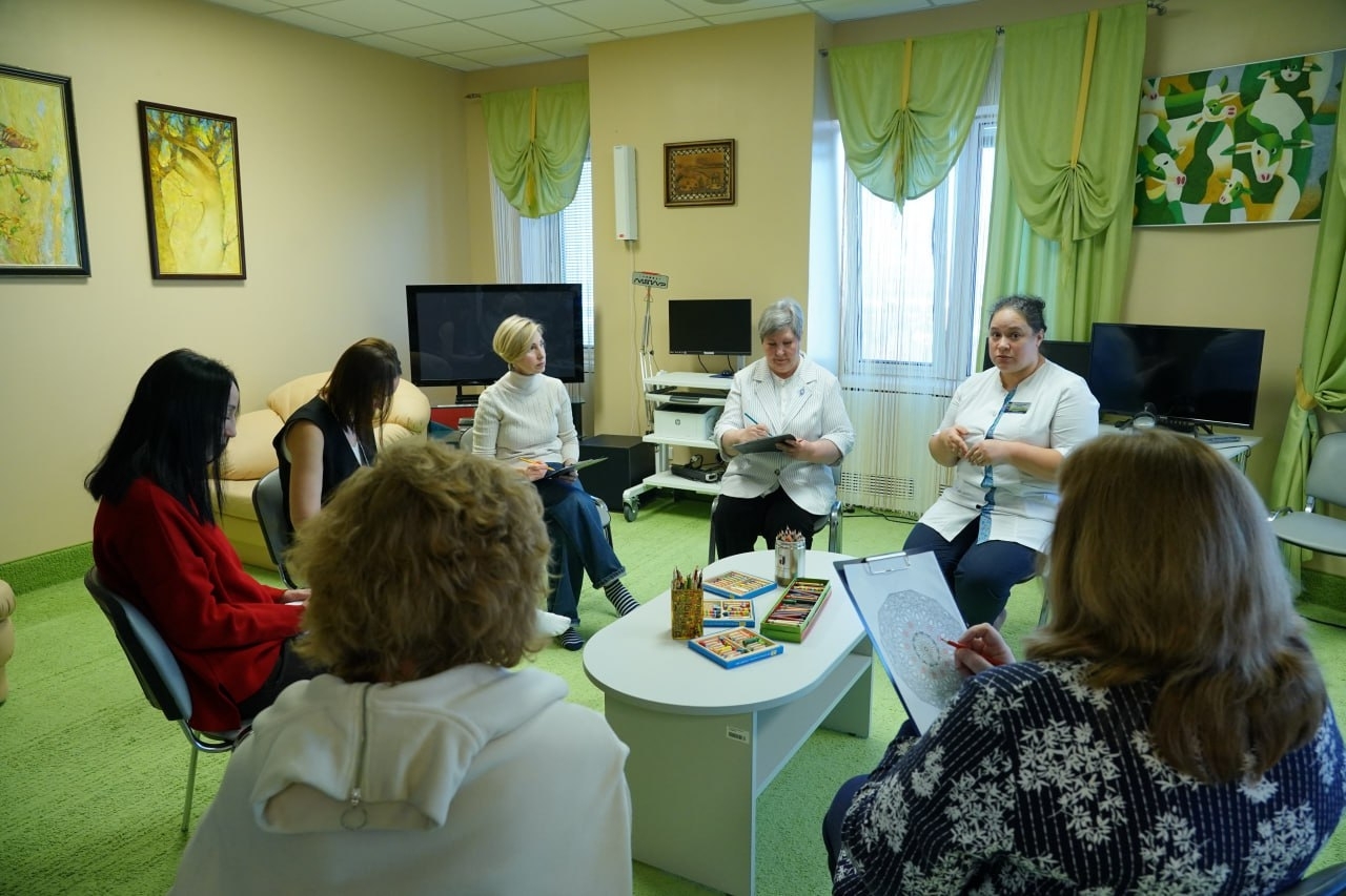 Команда равных: в Самарской области пациенты онкодиспансера помогают другим больным