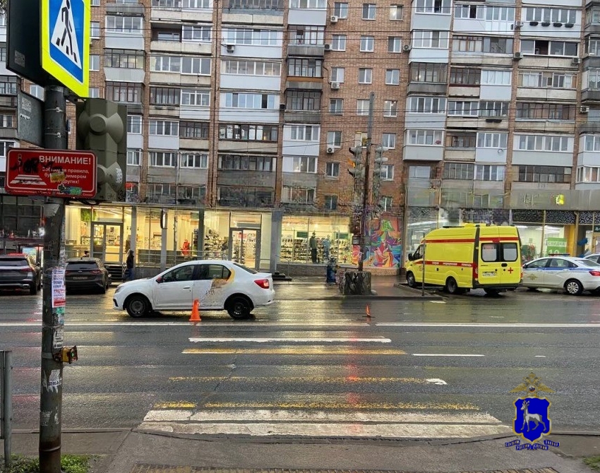 Водитель кроссовера уснул за рулем и съехал в кювет на трассе в Волжском районе