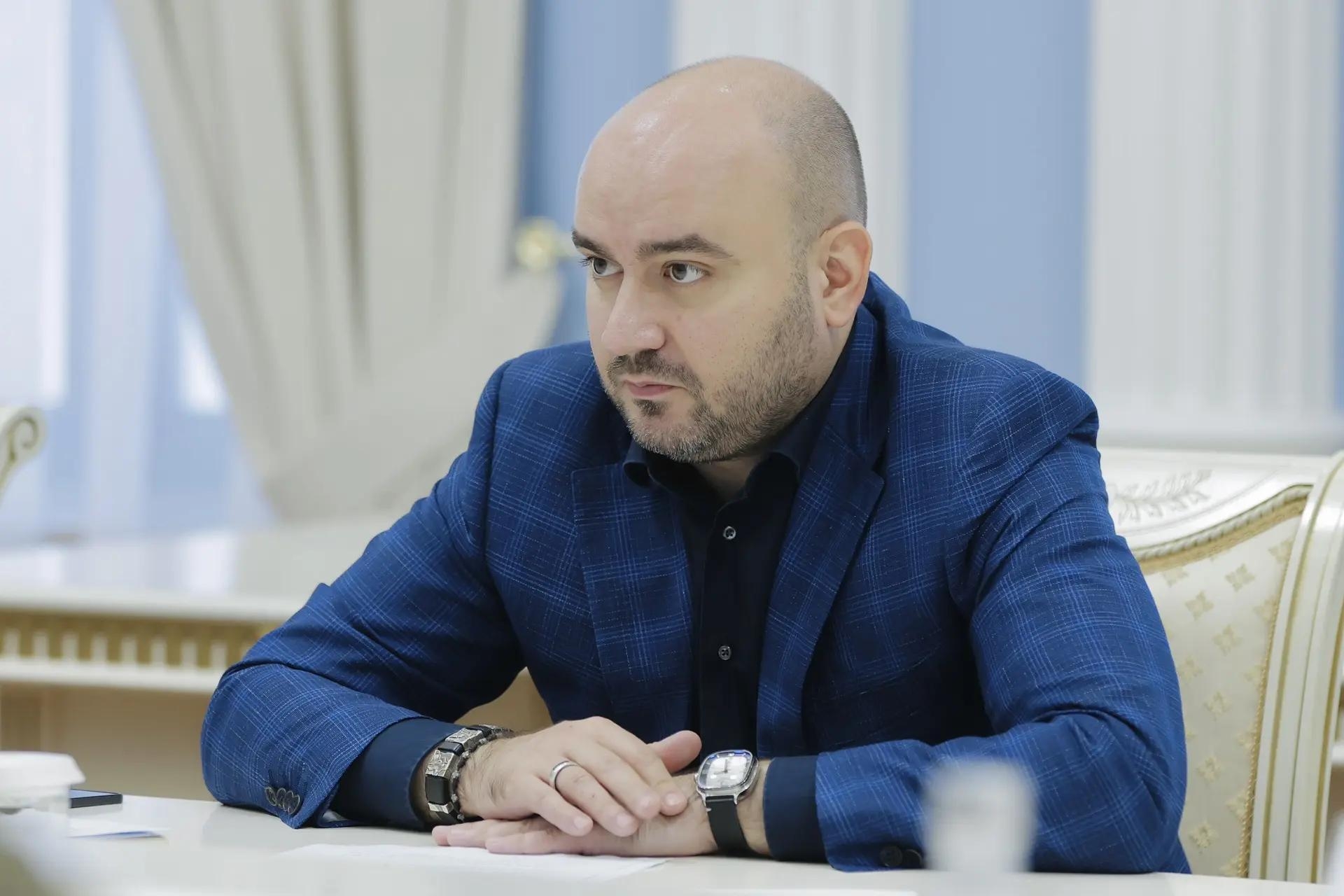 Равный – равному: Вячеслав Федорищев провел встречу с карьерными консультантами службы занятости, которые работают с ветеранами СВО