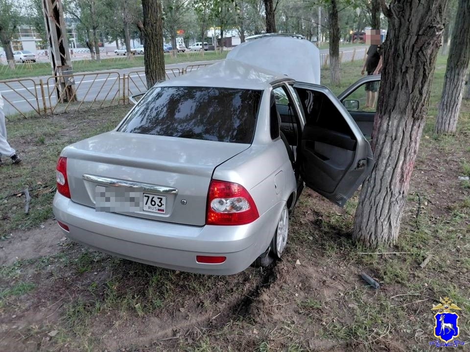 В Самаре водитель Toyota Camry сбил 9-летнюю девочку на пешеходном переходе