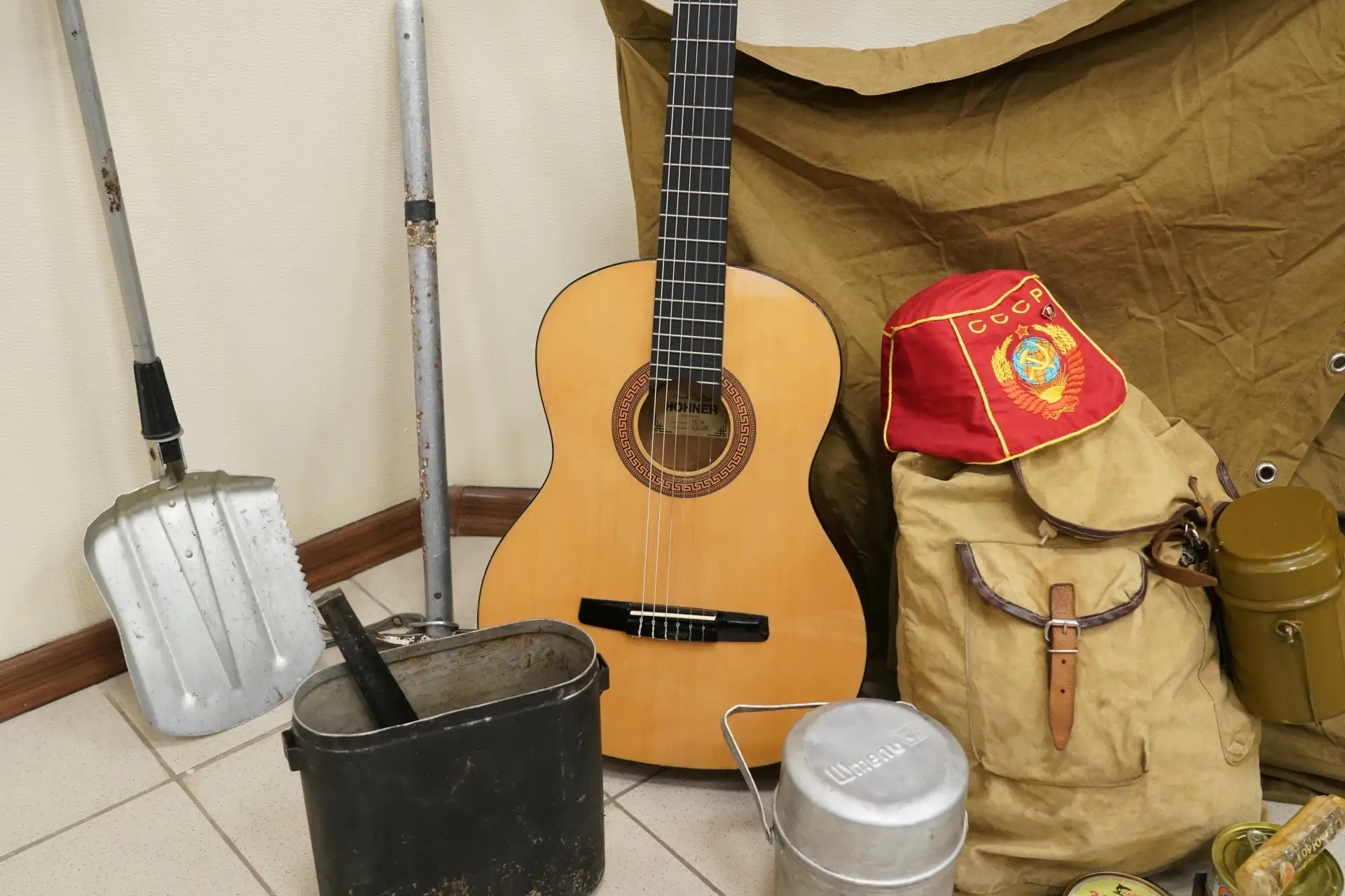 Водные походы и дальние поездки: в Самаре открылась выставка "По родным краям и дальним странам"