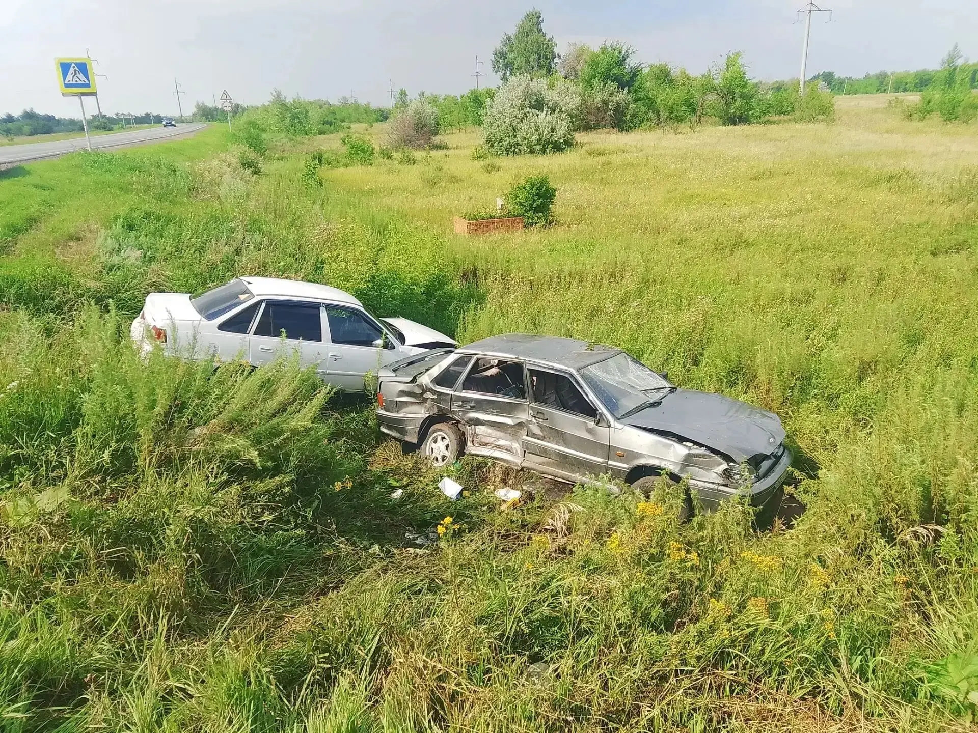 Три человека пострадали в ДТП с легковушками в Самарской области