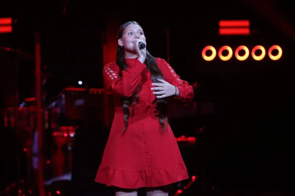 Злата Учайкина из Самары вышла в финал конкурса "Голоса Победы"