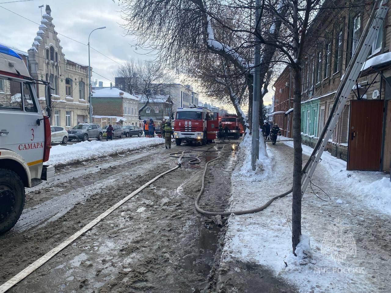 В центре Самары 10 февраля вспыхнул жилой двухэтажный дом
