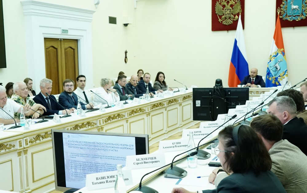 Вячеслав Федорищев провел заседание Градостроительного совета 