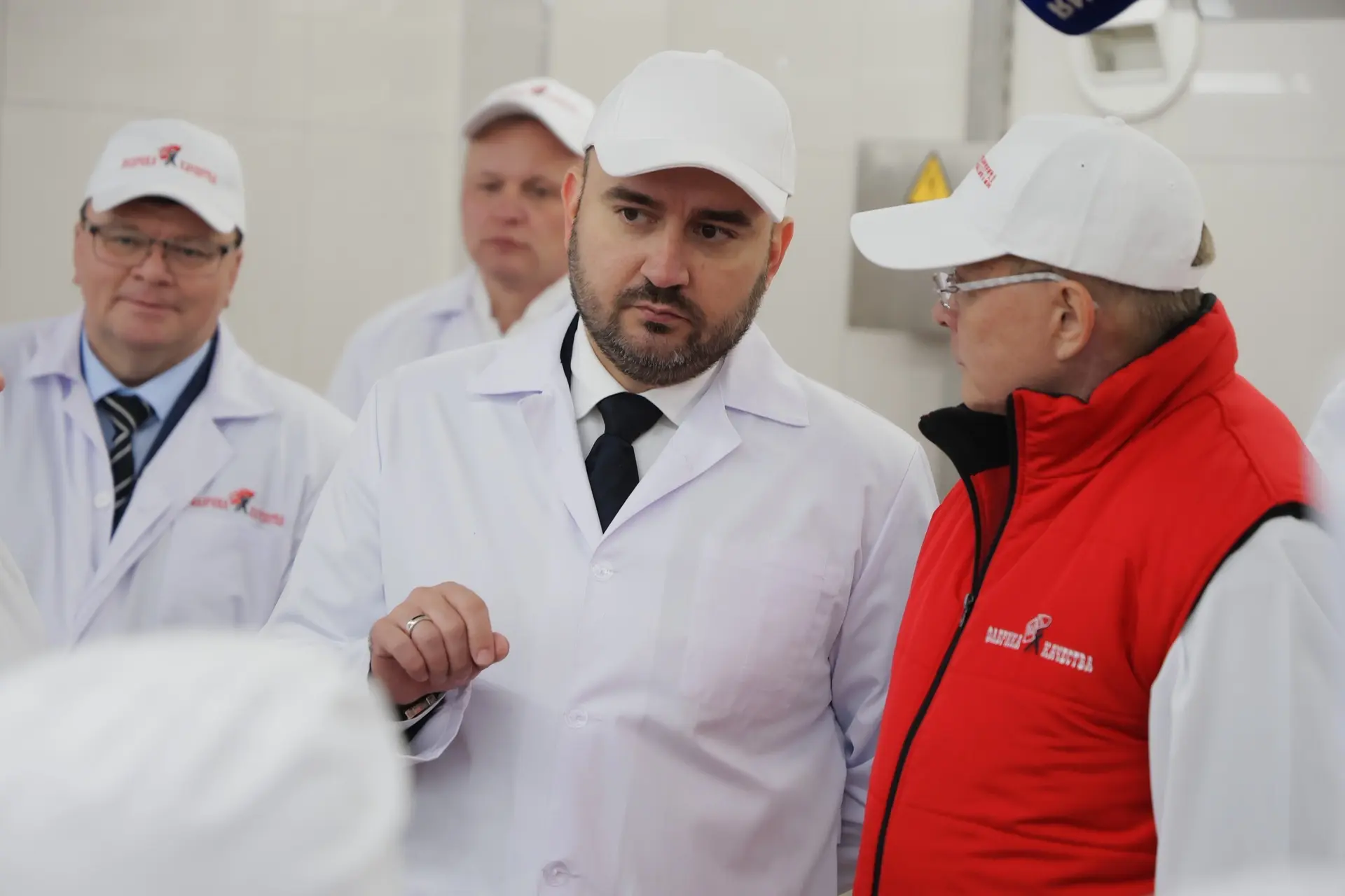 Вячеслав Федорищев посетил площадку мясоперерабатывающего предприятия в Тольятти
