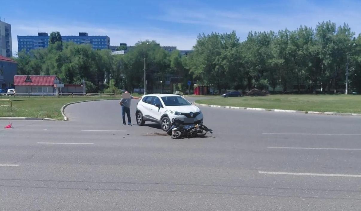 Водитель погиб "под колесами" своего внедорожника в Самарской области