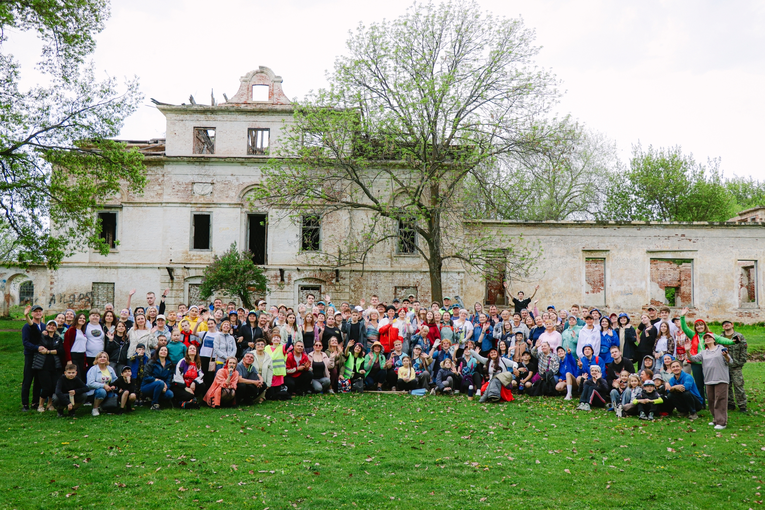 От Самары до Камчатки: как волонтеры со всей России поддерживают усадьбу Орловых-Давыдовых