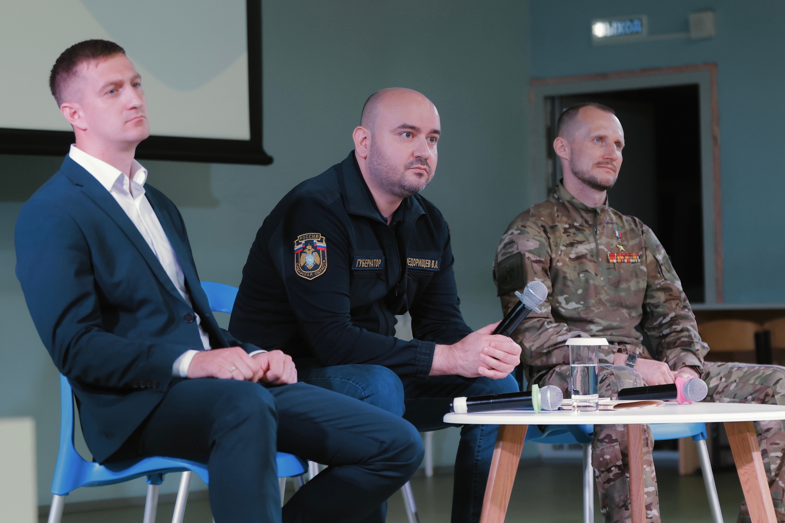Вячеслав Федорищев провел встречу с воспитанниками областного военно-патриотического лагеря "Сердце волжанина"