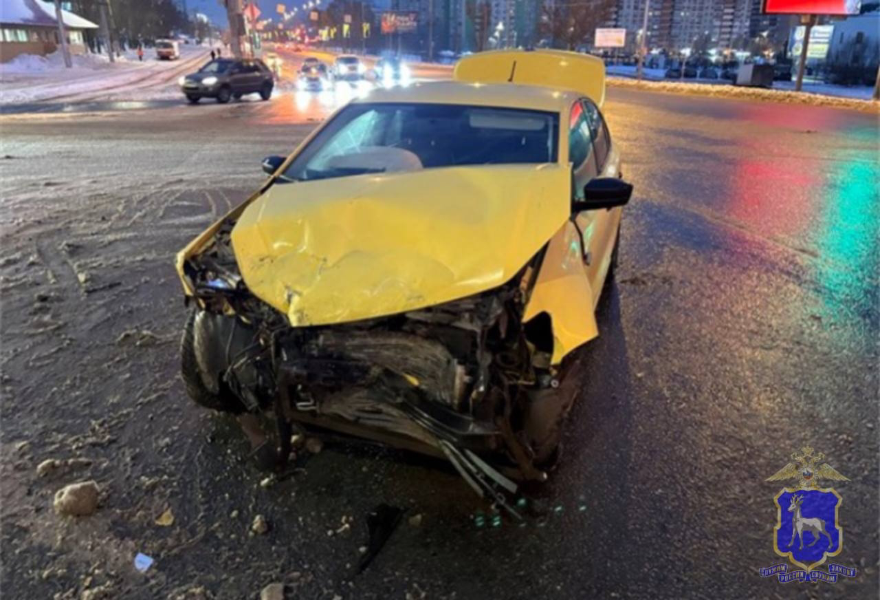 В Самарской области за сутки две пассажирки попали в больницу после аварий 