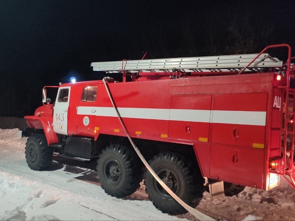 В Челно-Вершинском районе сгорел жилой дом