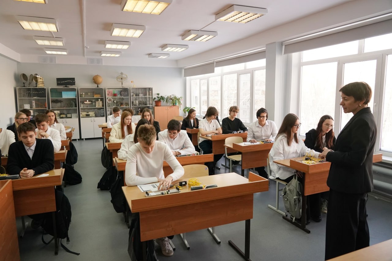 Инженеры за партой: как самарские школьники роботов создают