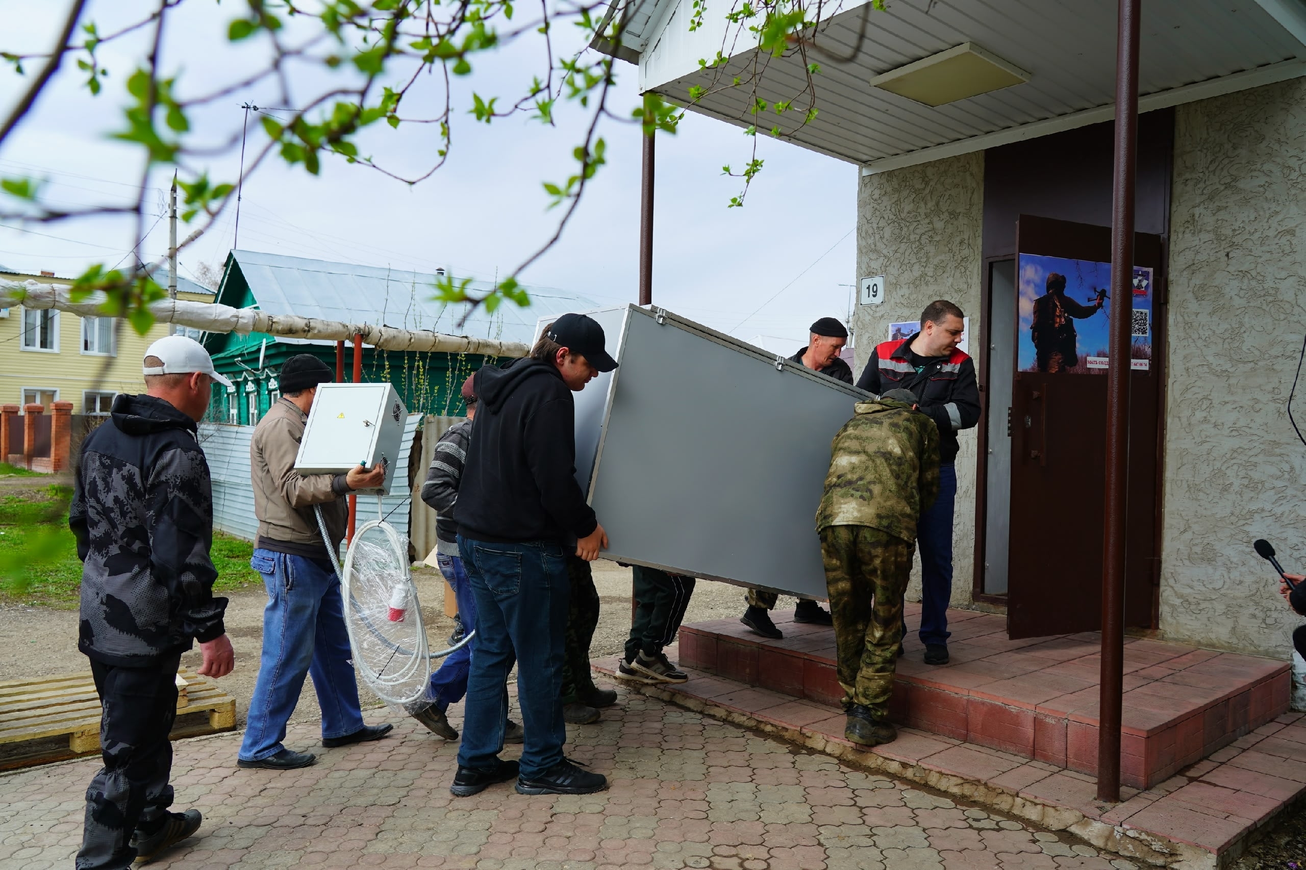 Создают сухпайки: волонтеры из Кинель-Черкасского района получили сушильный шкаф и автоклав