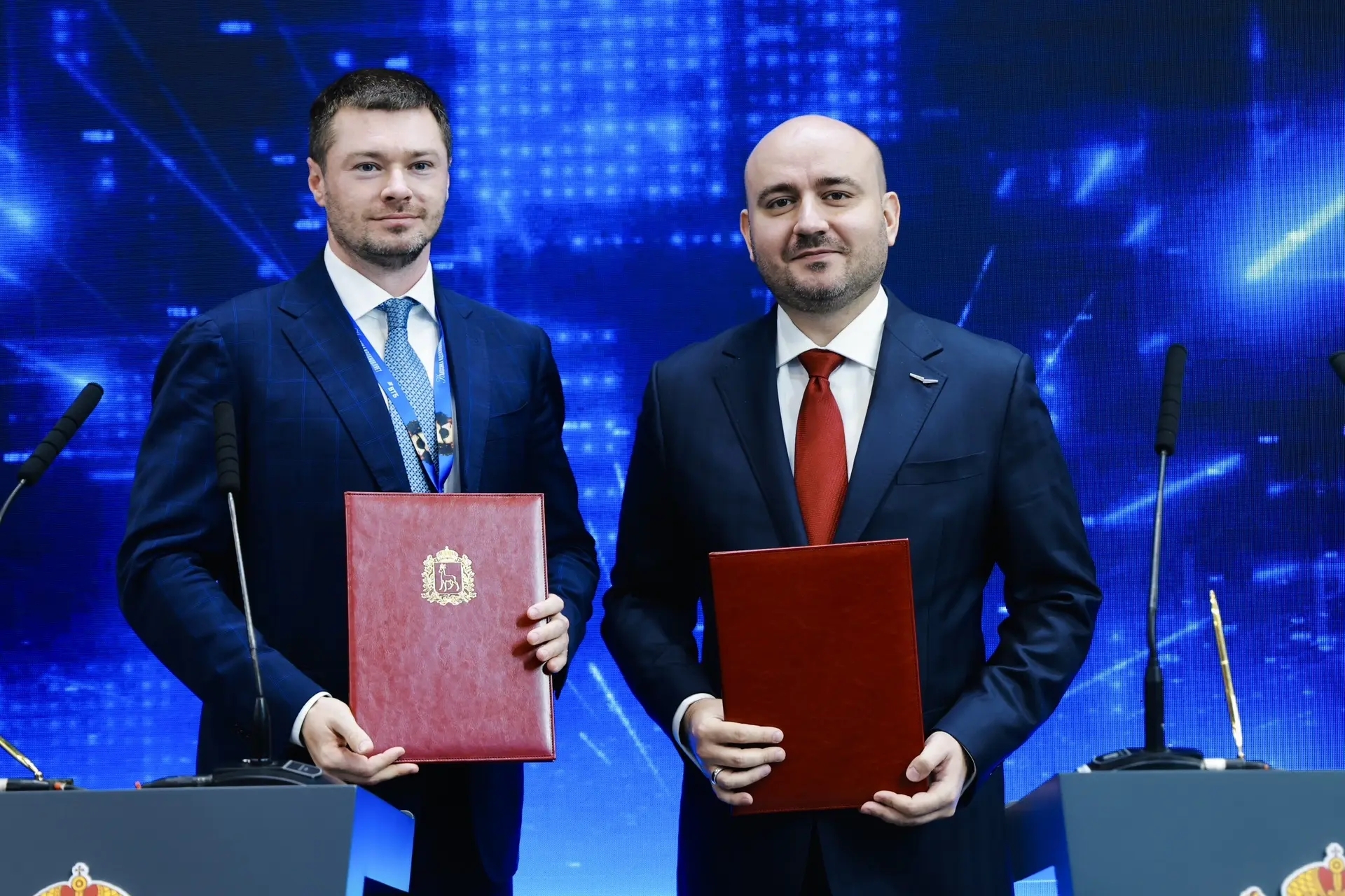 Самарская область и АО ВТБ Медицина укрепляют сотрудничество: губернатор Вячеслав Федорищев и гендиректор компании Сергей Нечаев подписали соглашение на ПМЭФ