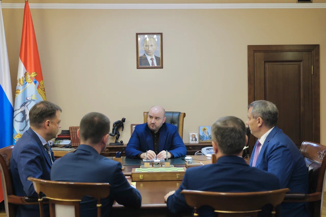 Кадровую ситуацию в медучреждениях обсудили на совещании в Правительстве Самарской области
