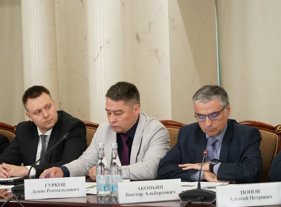 Сдали на все сто: выпускники региона улучшили результаты ЕГЭ