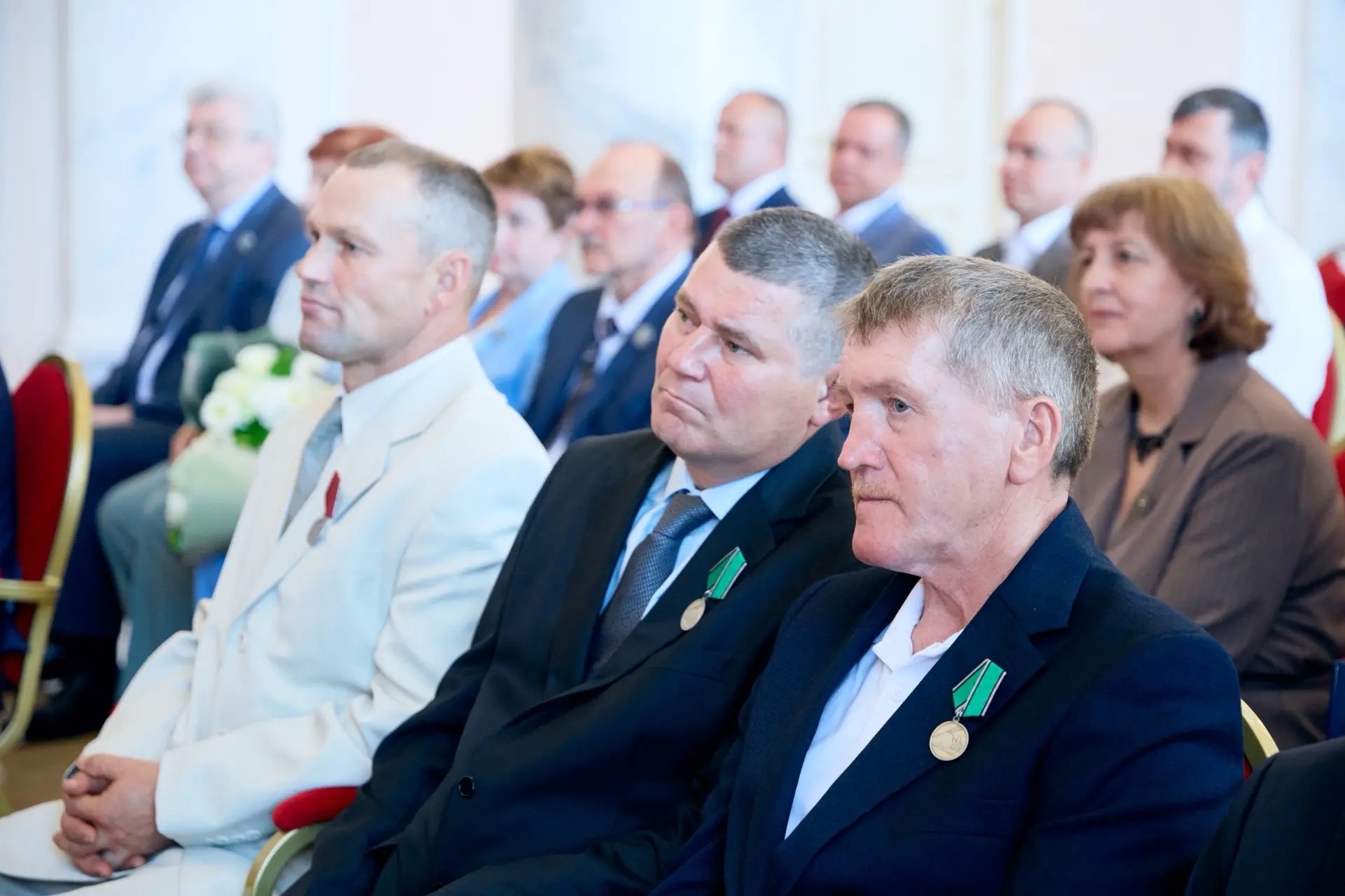 Почетный знак губернатора Самарской области "За служение людям" вручен коллективу самарского филиала фонда "Защитники Отечества"