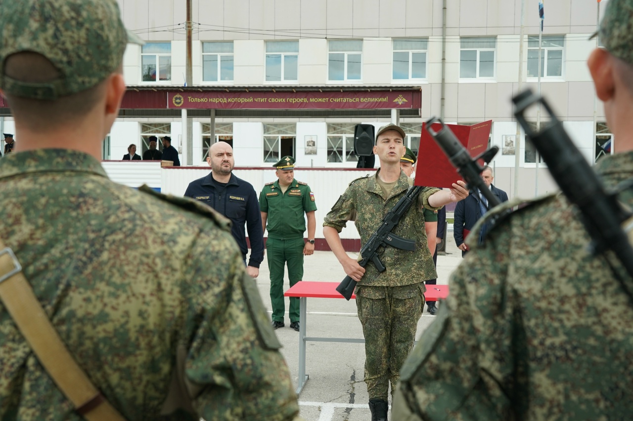 "Служите достойно!": Вячеслав Федорищев обратился к военнослужащим первого в регионе научно-производственного подразделения Вооруженных сил РФ
