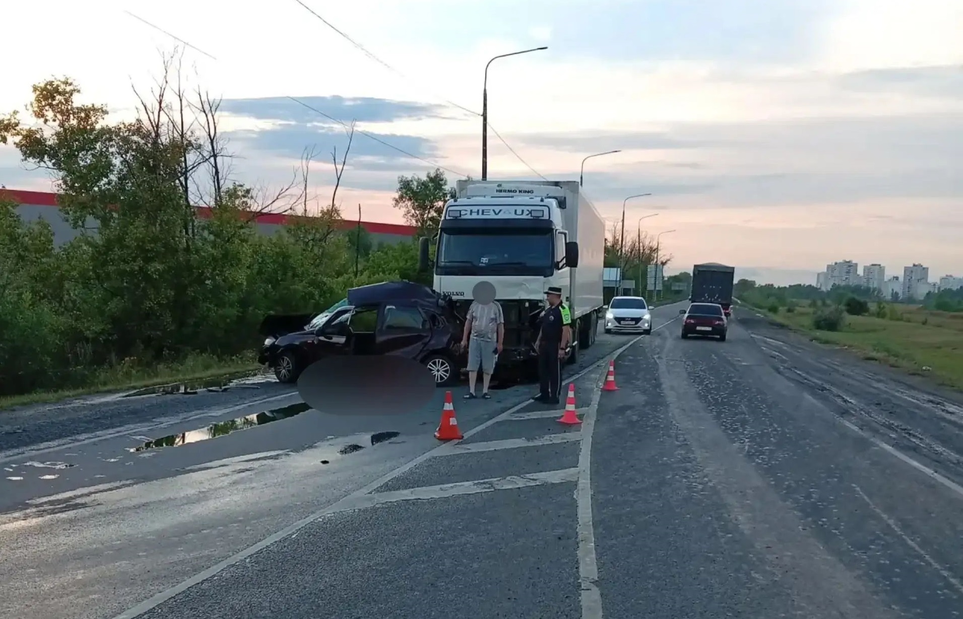 Занесло на встречку: в Волжском районе погиб 19-летний водитель "Калины"
