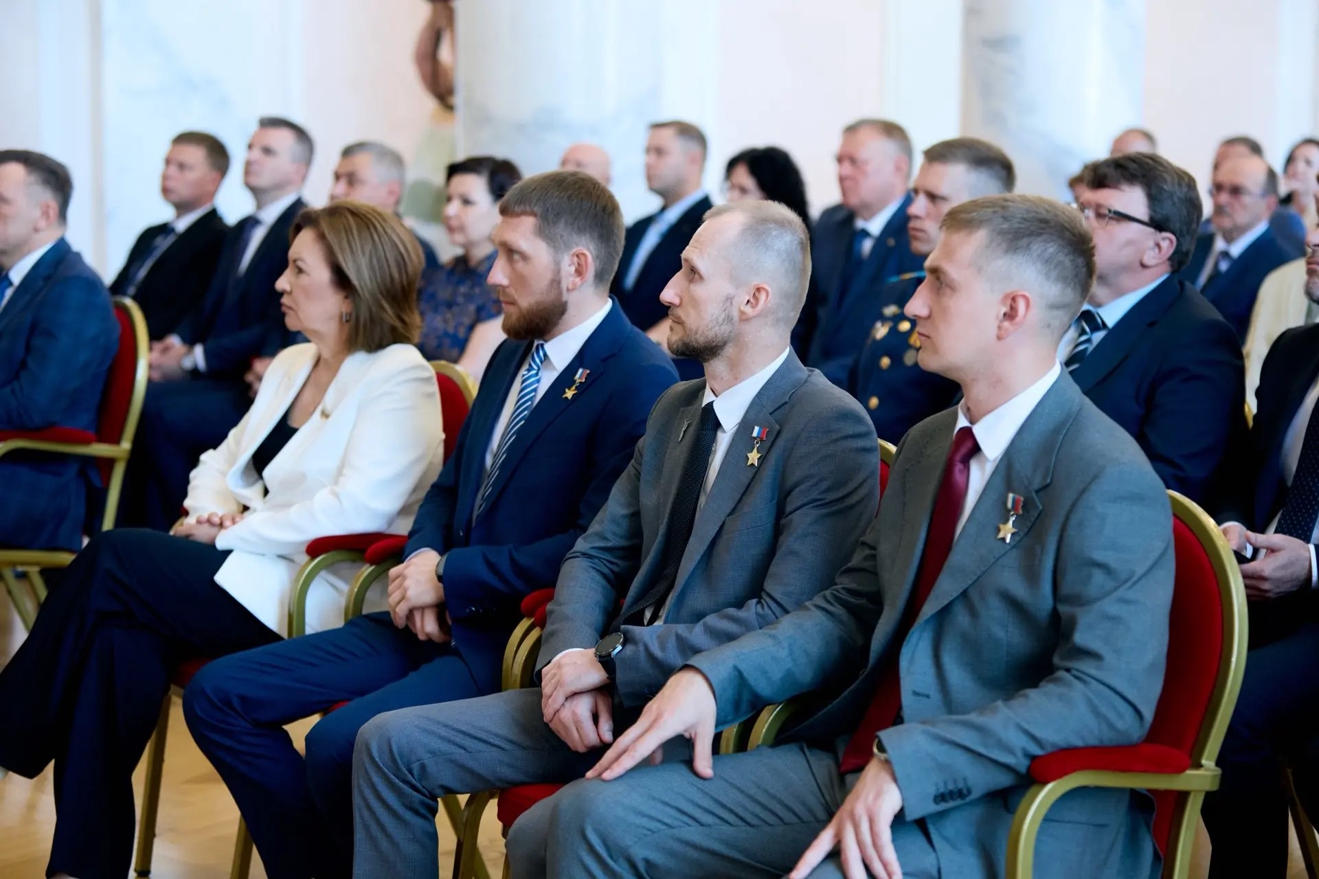 Почетный знак губернатора Самарской области "За служение людям" вручен коллективу самарского филиала фонда "Защитники Отечества"