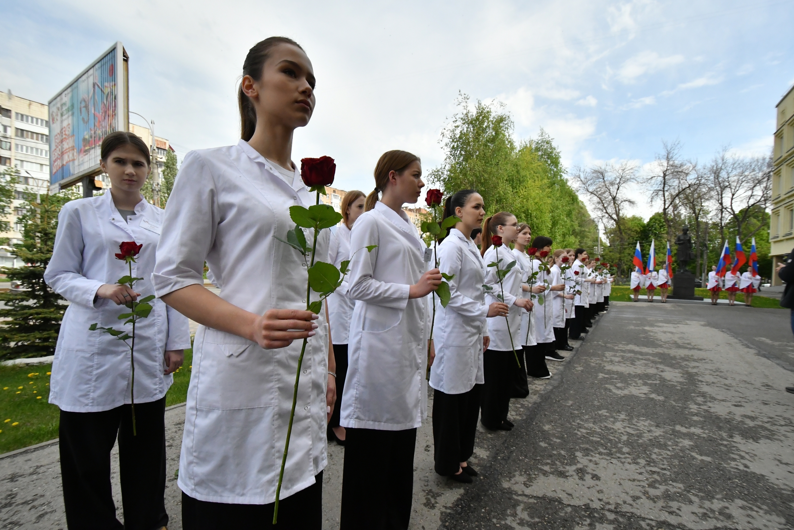 В Самаре в День медсестры отметили лучших представителей профессии