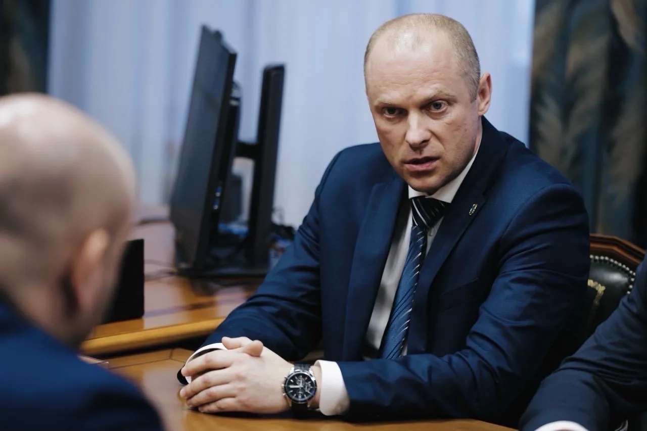 В Самаре Вячеслав Федорищев провел встречу с участниками президентской программы "Время героев"